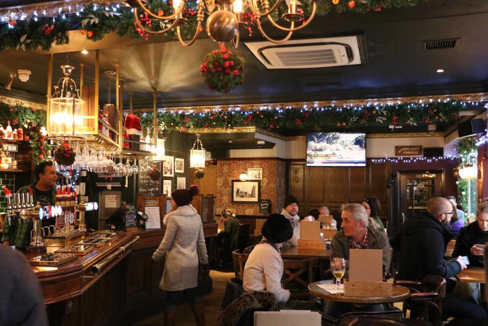 Bayswater Arms inside