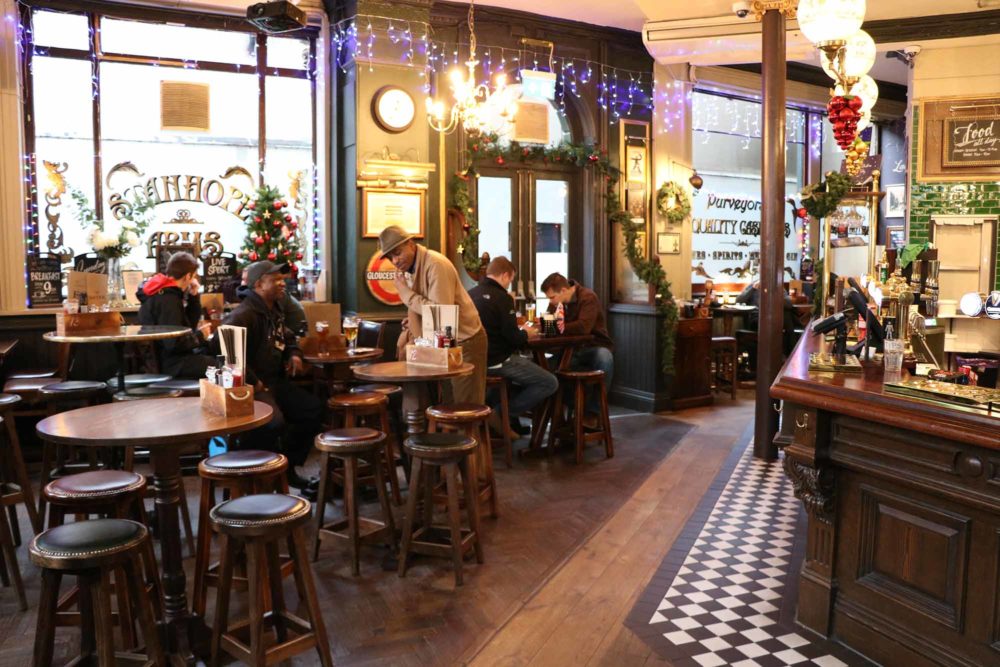 The Stanhope Arms inside